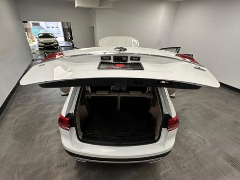 Used 2019 Volkswagen Atlas SE w/ Panoramic Sunroof Package image 52