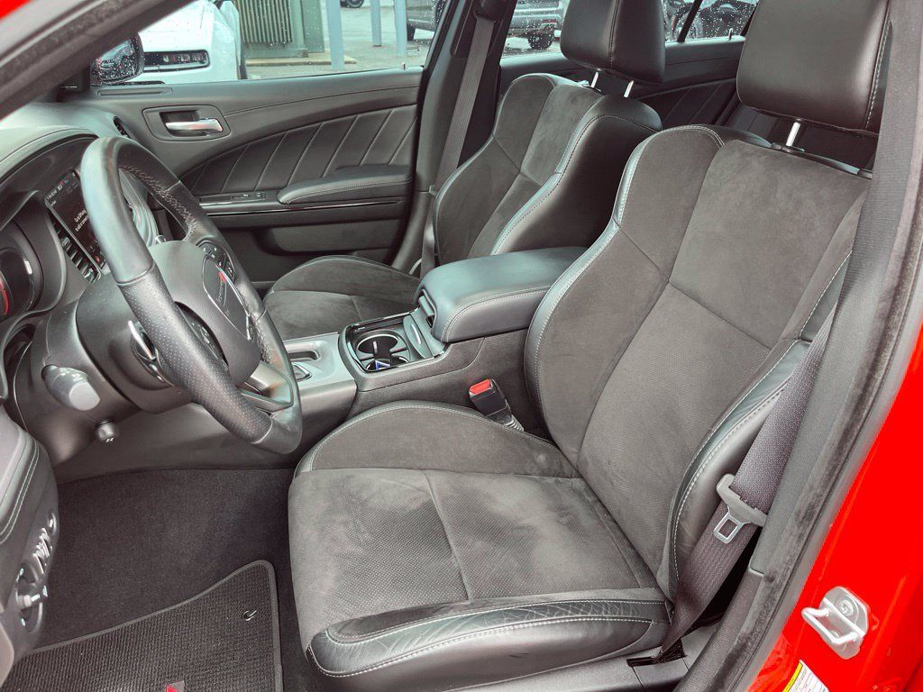 Used 2023 Dodge Charger R/T w/ Plus Group RWD image 8