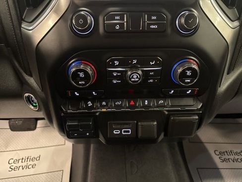 Used 2021 Chevrolet Silverado 1500 LT image 16