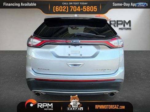 Used 2018 Ford Edge Titanium w/ Equipment Group 301A FWD image 5