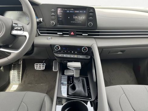 New 2026 Hyundai Elantra SEL Sport Premium FWD image 11