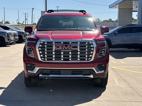 New 2026 GMC Yukon Denali w/ Denali Reserve Package AWD/4WD image 15