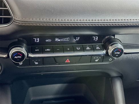 Certified 2025 MAZDA MAZDA3 2.5 Turbo Sedan w/Premium Plus image 16