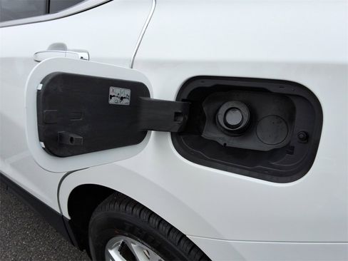 Certified 2021 Chevrolet Equinox Premier image 12