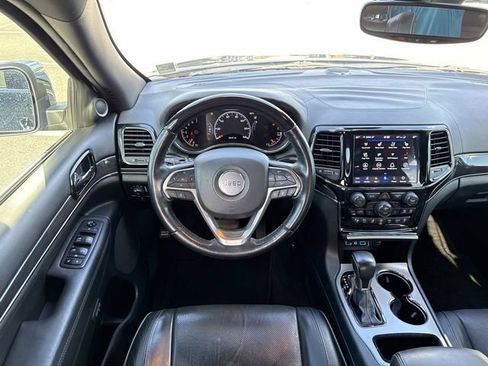 Used 2021 Jeep Grand Cherokee Overland RWD image 13