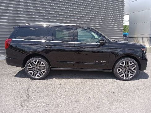 New 2026 Ford Expedition Platinum AWD/4WD image 2