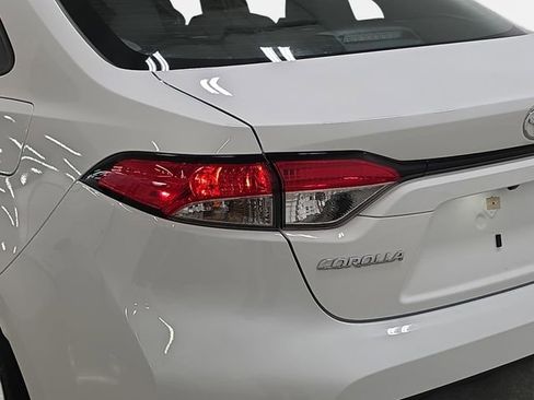 Certified 2024 Toyota Corolla LE image 30