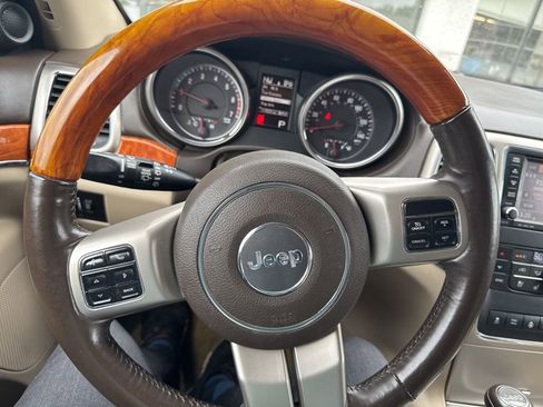 Used 2012 Jeep Grand Cherokee Overland image 13