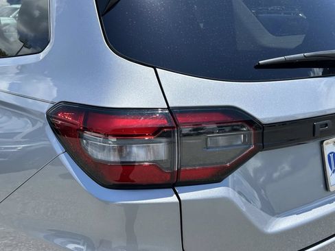 Used 2023 Honda Pilot Touring image 39