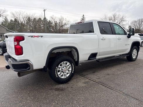Used 2023 Chevrolet Silverado 2500 LT AWD/4WD image 6