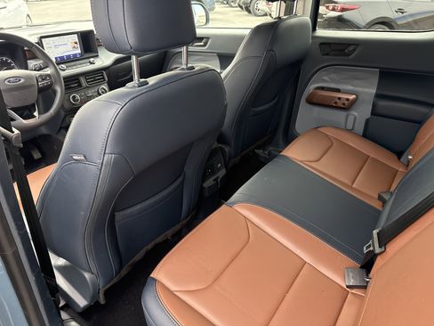 Used 2023 Ford Maverick Lariat w/ Lariat Luxury Package image 14