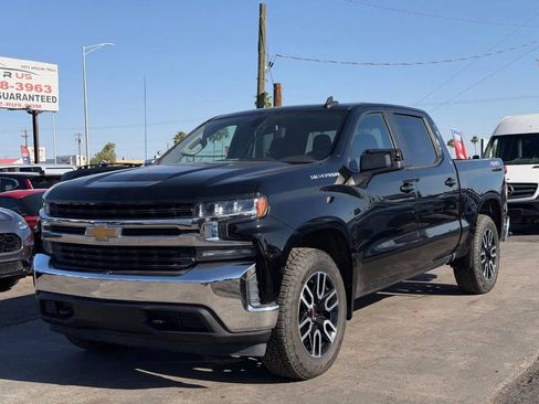 Used 2020 Chevrolet Silverado 1500 LT AWD/4WD image 1