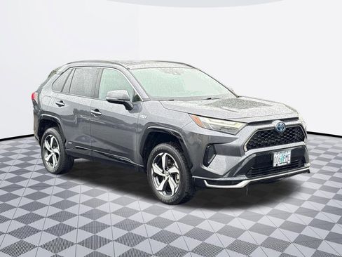 Used 2023 Toyota RAV4 SE AWD/4WD image 8