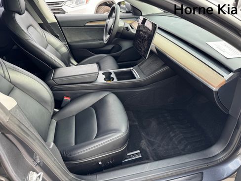 Used 2023 Tesla Model 3 Standard Range image 22