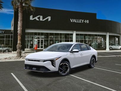 New 2025 Kia K4 EX