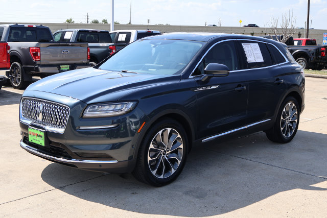 Used 2022 Lincoln Nautilus Reserve w/ Equipment Group 201A FWD image 3