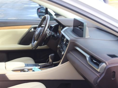 Used 2020 Lexus RX 350L Premium image 19