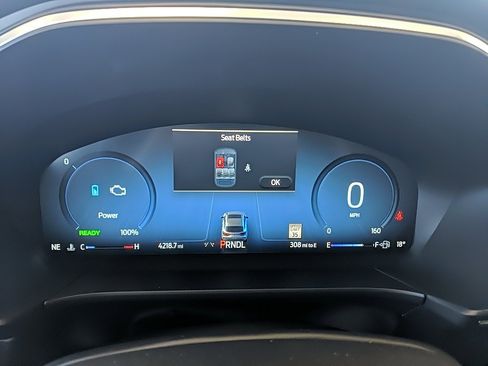 Used 2025 Ford Escape Platinum image 26