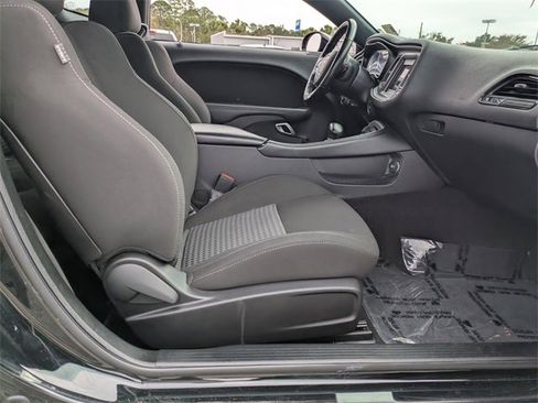 Used 2022 Dodge Challenger GT image 18