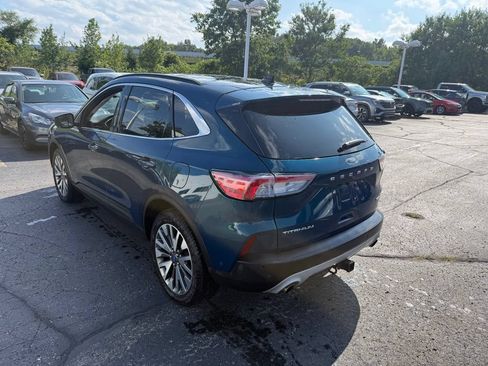 Used 2020 Ford Escape Titanium AWD/4WD image 2