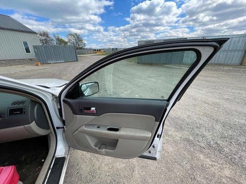Used 2011 Ford Fusion SEL FWD image 29