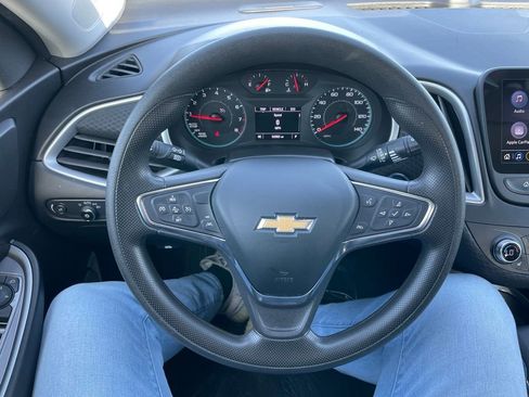 Used 2023 Chevrolet Malibu LT FWD image 21