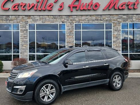 Used 2017 Chevrolet Traverse LT image 1