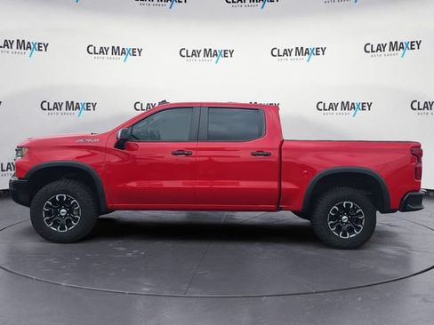 Used 2022 Chevrolet Silverado 1500 ZR2 w/ Technology Package AWD/4WD image 2