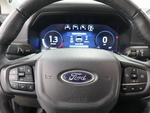 Used 2024 Ford Ranger Lariat w/ FX4 Off-Road Package image 11