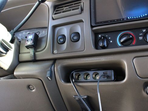 Used 2000 Ford Excursion Limited RWD image 16