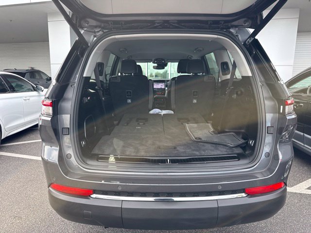 Used 2022 Jeep Grand Cherokee L Limited AWD/4WD image 10
