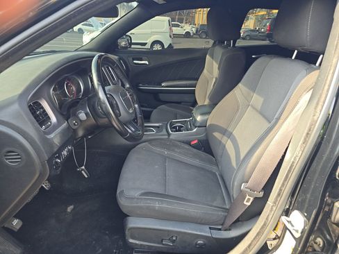 Used 2022 Dodge Charger SXT RWD image 8