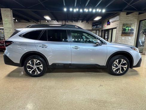 Used 2022 Subaru Outback Limited w/ Tech Package 2 AWD/4WD image 8