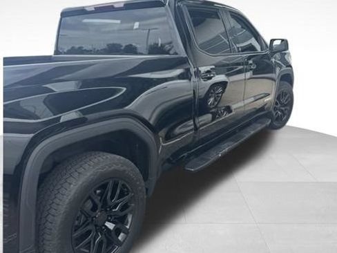 Used 2022 GMC Sierra 1500 Elevation w/ X31 Off-Road Package AWD/4WD image 7