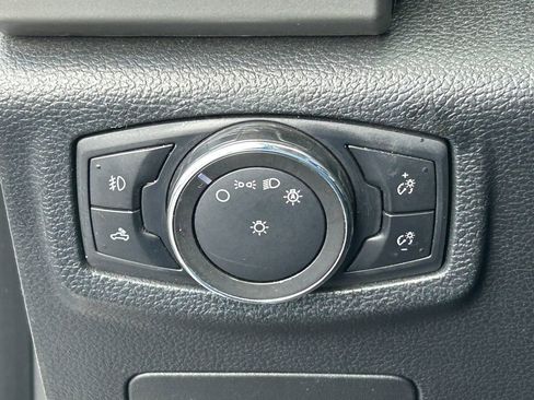 Used 2020 Ford F150 Lariat w/ Equipment Group 501A Mid image 25