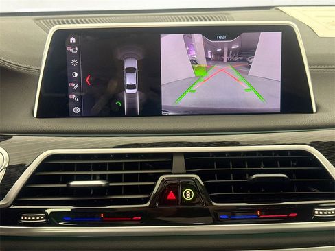 Used 2019 BMW 750i 750i image 14