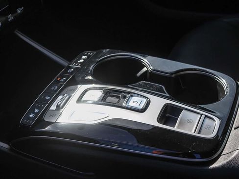 Certified 2023 Hyundai Tucson Limited w/ Cargo Package image 26