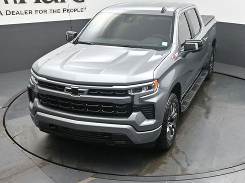 Used 2025 Chevrolet Silverado 1500 RST AWD/4WD image 44