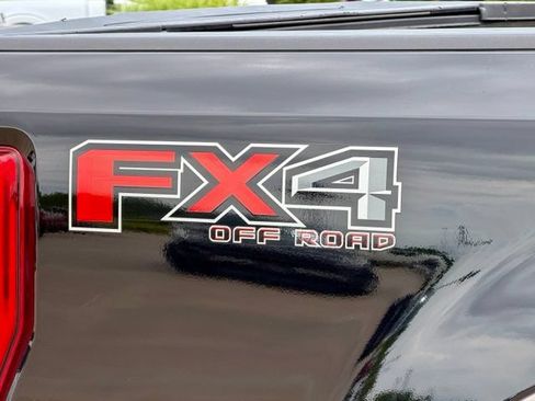 Used 2017 Ford F250 King Ranch w/ FX4 Off-Road Package AWD/4WD image 11
