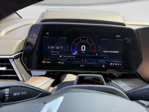 New 2026 Chevrolet Suburban Premier AWD/4WD image 26