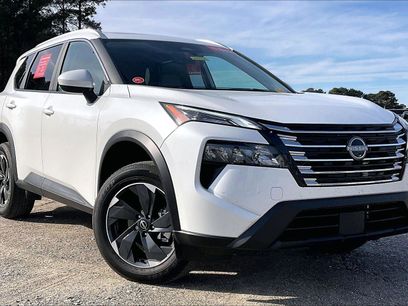 Used 2024 Nissan Rogue SV w/ SV Premium Package