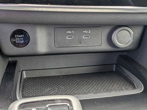 Used 2025 Nissan Rogue S AWD/4WD image 24