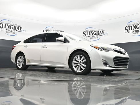 Used 2014 Toyota Avalon XLE FWD image 26