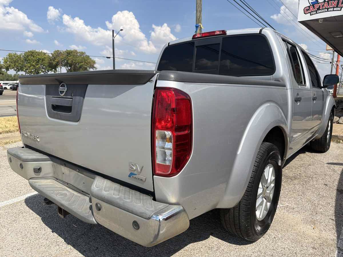 Used 2017 Nissan Frontier SV w/ SV Value Truck Package RWD image 3