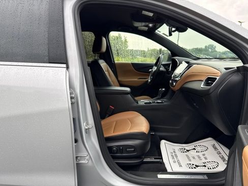Used 2020 Chevrolet Equinox Premier FWD image 11