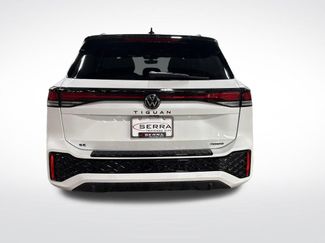 New 2026 Volkswagen Tiguan SE R-Line AWD/4WD video 4