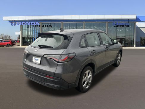 Used 2024 Honda HR-V LX image 4