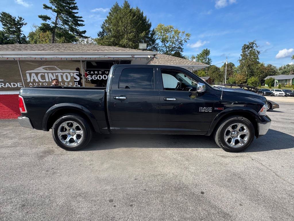 Used 2016 RAM 1500 Laramie w/ Convenience Group AWD/4WD image 8