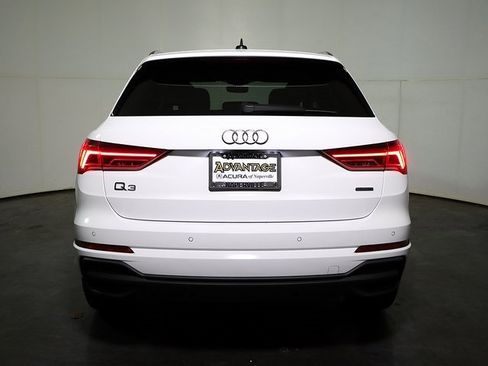 Used 2025 Audi Q3 2.0T Premium image 10