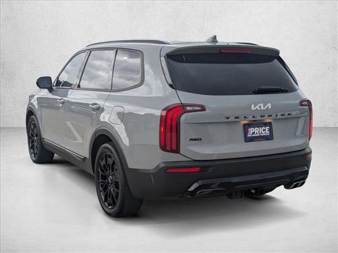 Used 2022 Kia Telluride SX w/ Nightfall Edition Package image 3